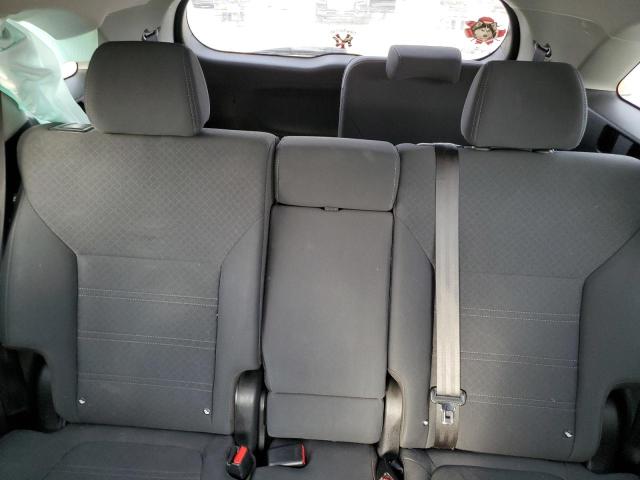 Фото 10 - KIA SORENTO