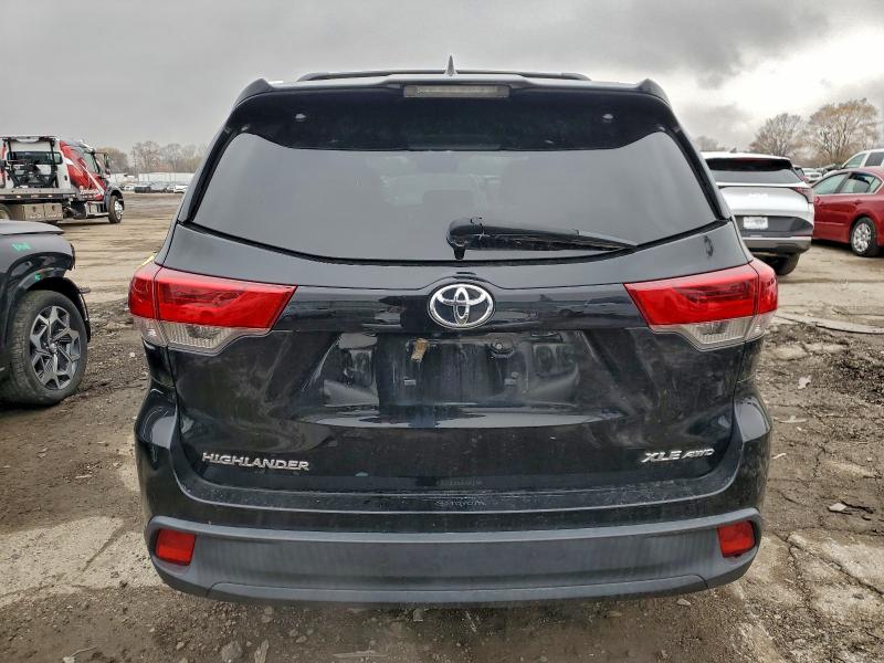 Фото 6 - TOYOTA HIGHLANDER