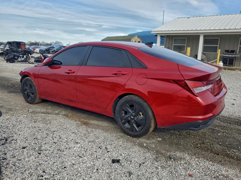 Фото 2 - HYUNDAI ELANTRA