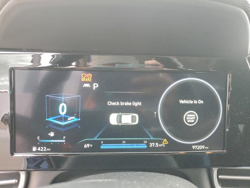 Фото 9 - HYUNDAI ELANTRA