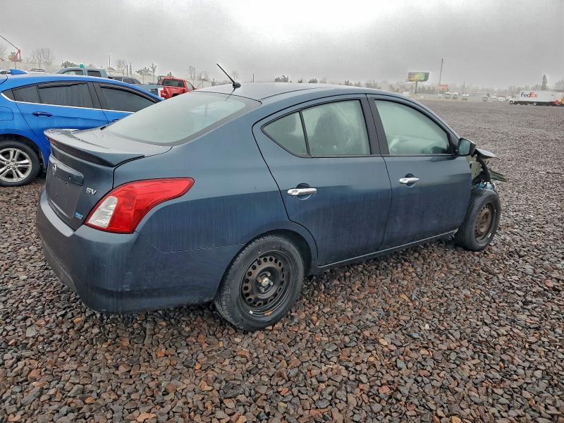 Фото 3 - NISSAN VERSA