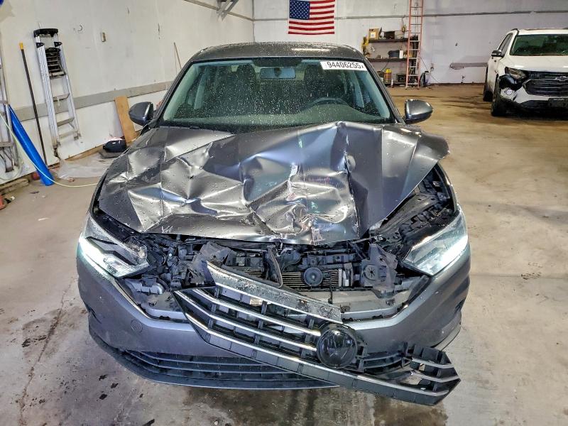 Фото 5 - VOLKSWAGEN JETTA