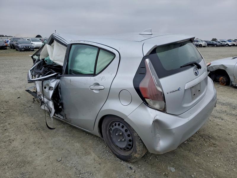 Фото 2 - TOYOTA PRIUS