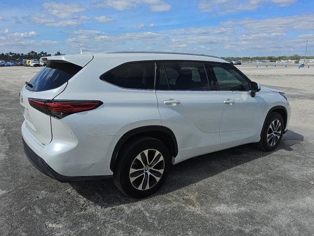 Фото 3 - TOYOTA HIGHLANDER