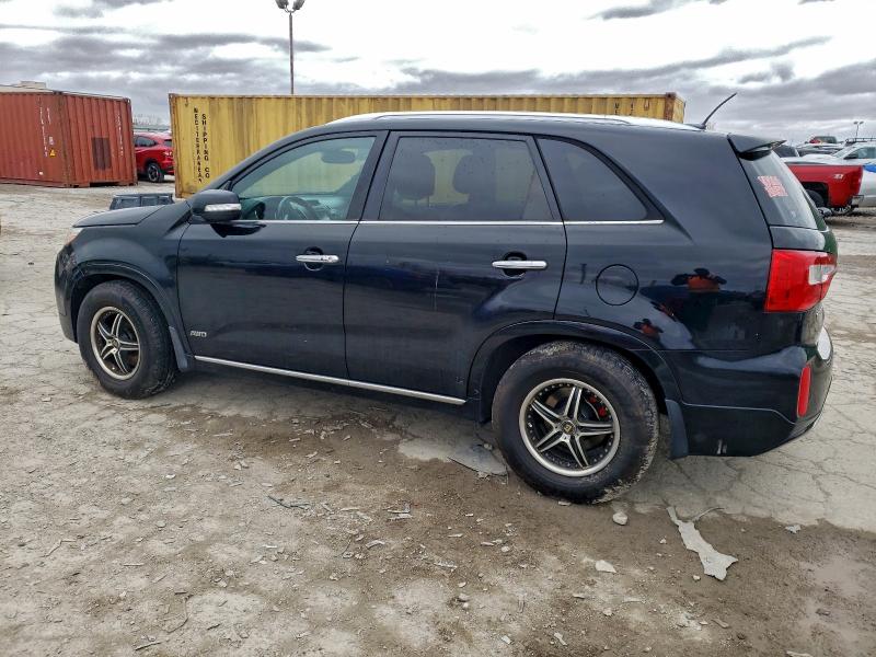 Фото 2 - KIA SORENTO