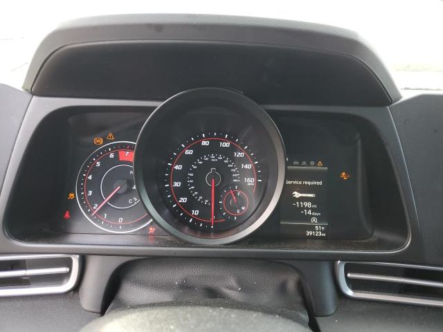 Фото 9 - HYUNDAI ELANTRA