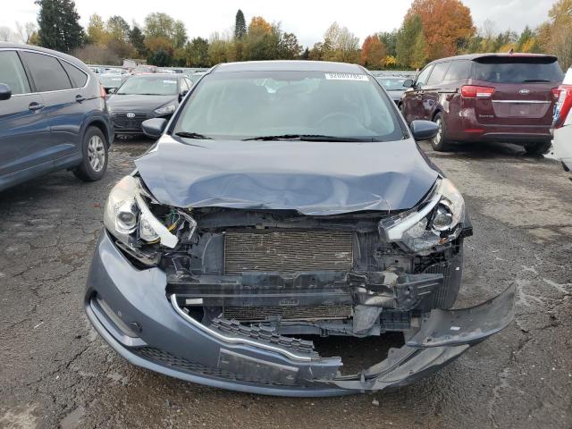 Фото 5 - KIA FORTE