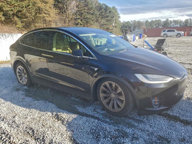 Фото 4 - TESLA MODEL X