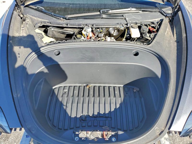 Фото 11 - TESLA MODEL 3