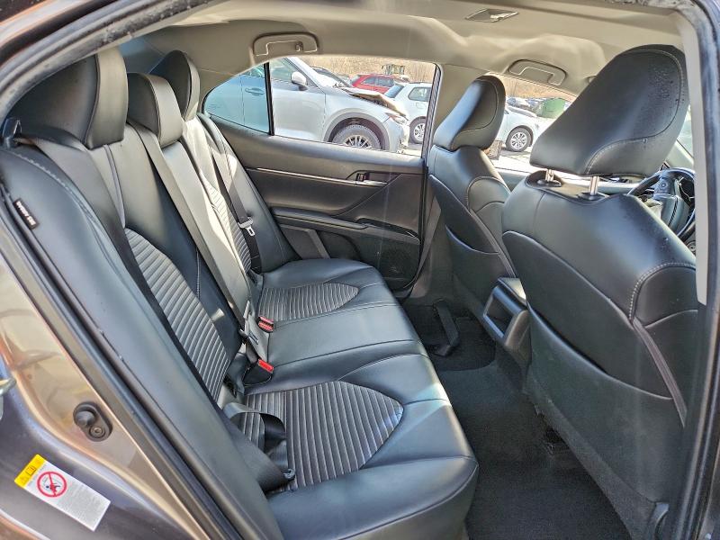 Фото 10 - TOYOTA CAMRY