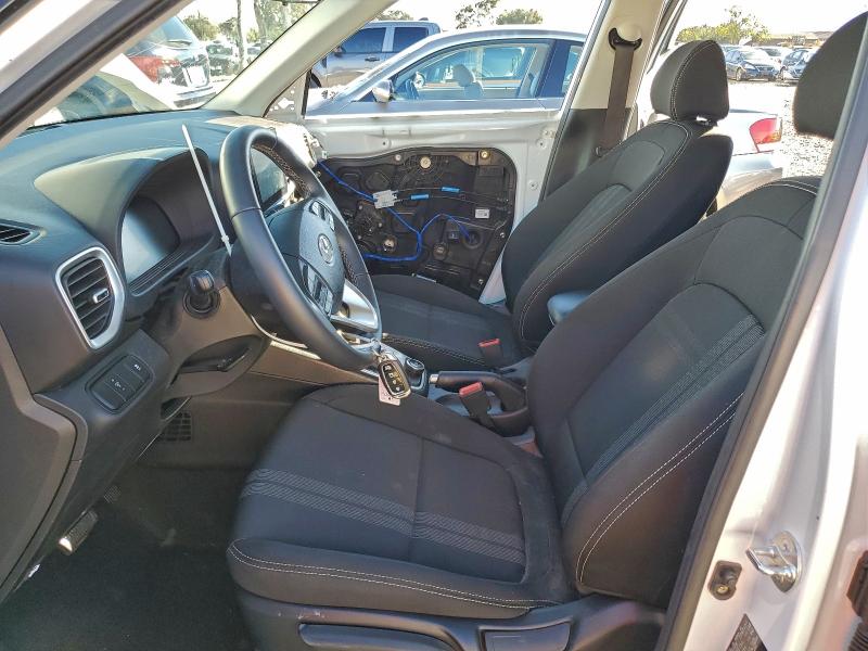 Фото 7 - HYUNDAI VENUE