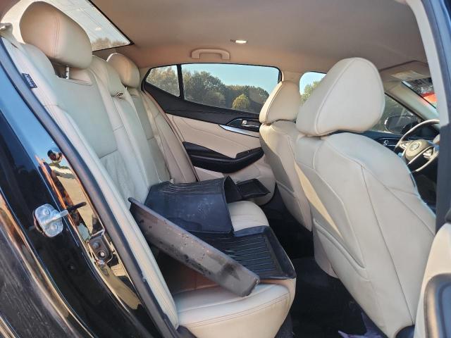 Фото 10 - NISSAN MAXIMA