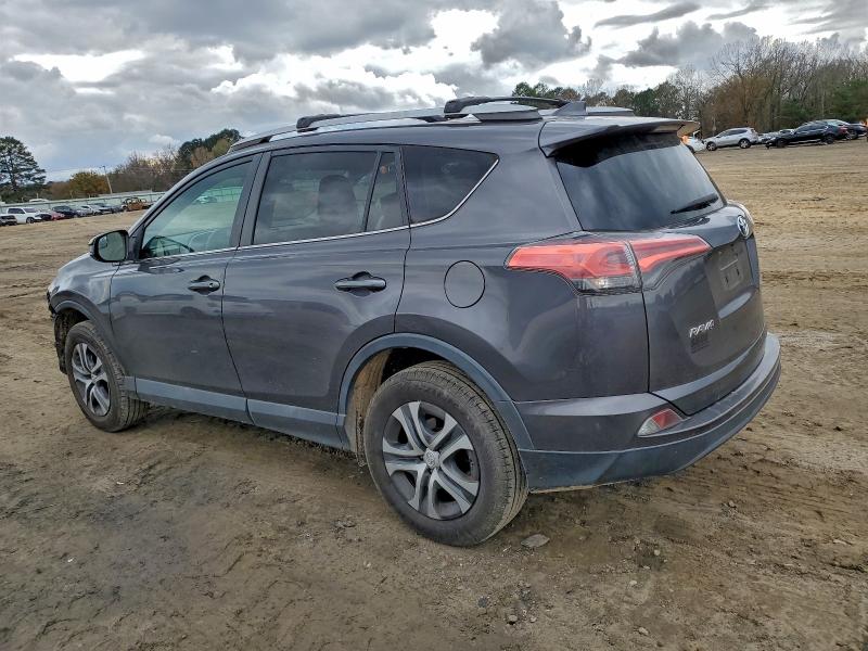 Фото 2 - TOYOTA RAV4