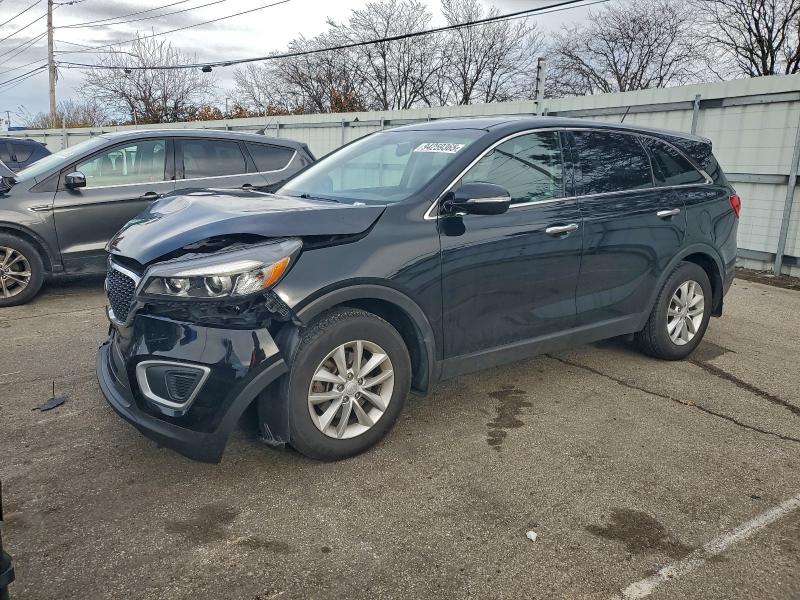 Фото 1 - KIA SORENTO