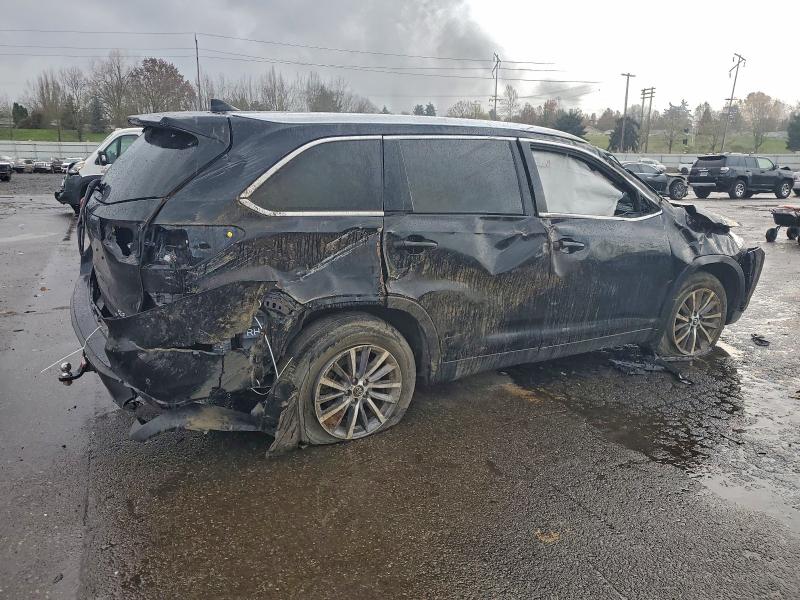 Фото 3 - TOYOTA HIGHLANDER