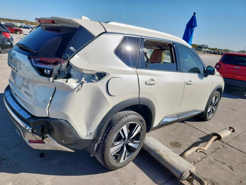 Фото 3 - NISSAN ROGUE