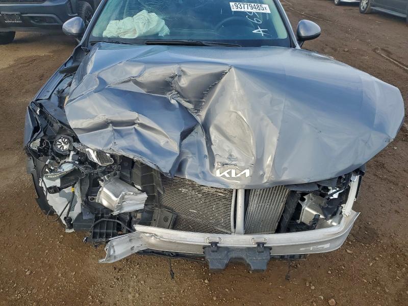 Фото 11 - KIA K5