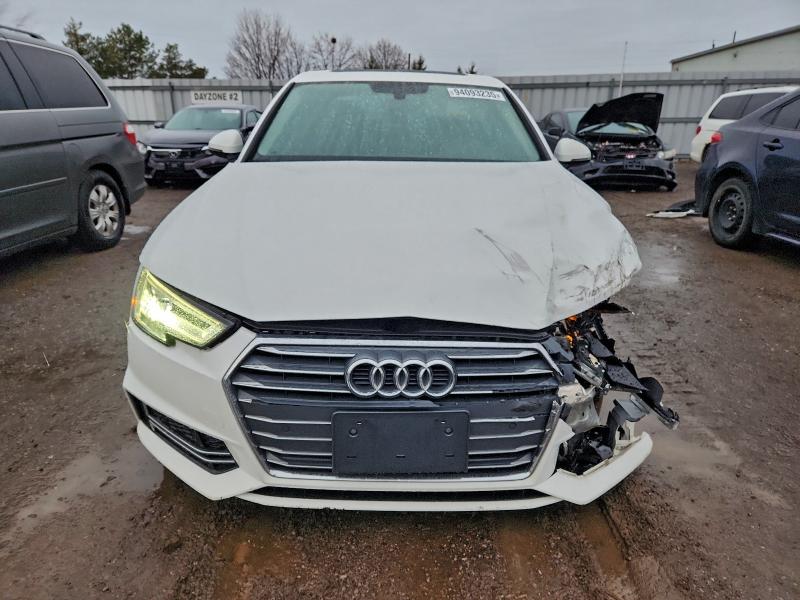 Фото 5 - AUDI A4