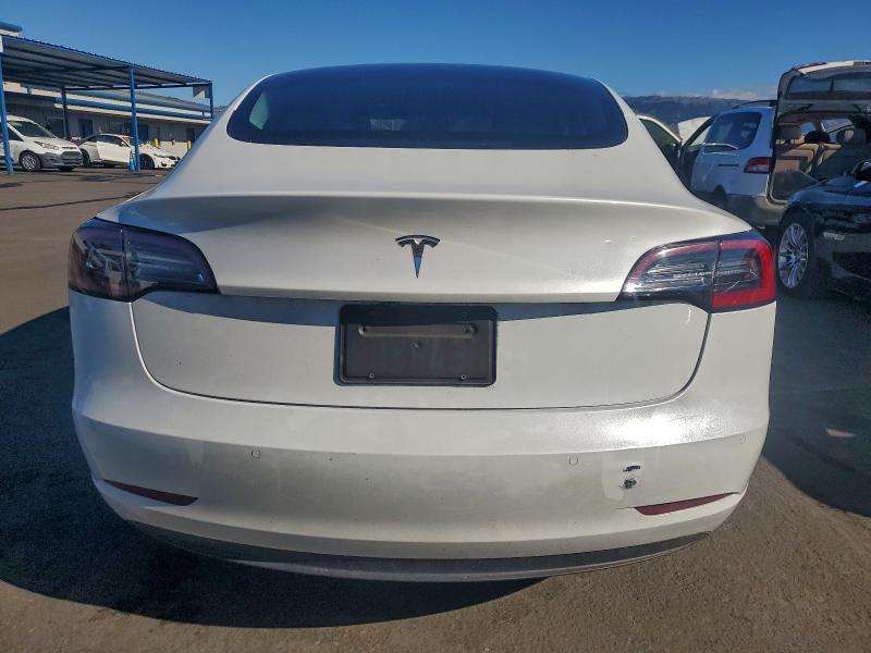 Фото 6 - TESLA MODEL 3