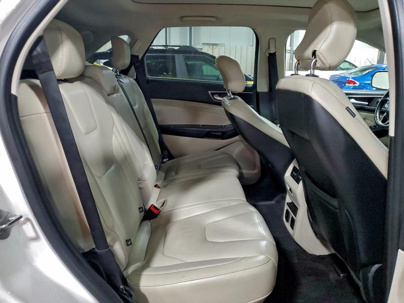 Фото 11 - FORD EDGE