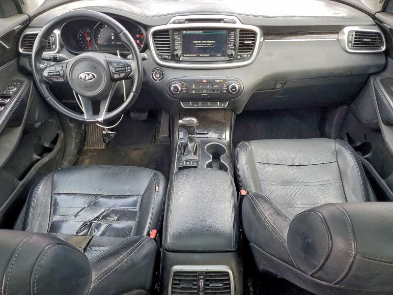 Фото 8 - KIA SORENTO