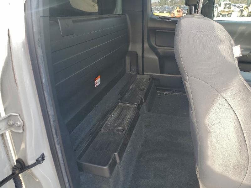 Фото 10 - TOYOTA TACOMA