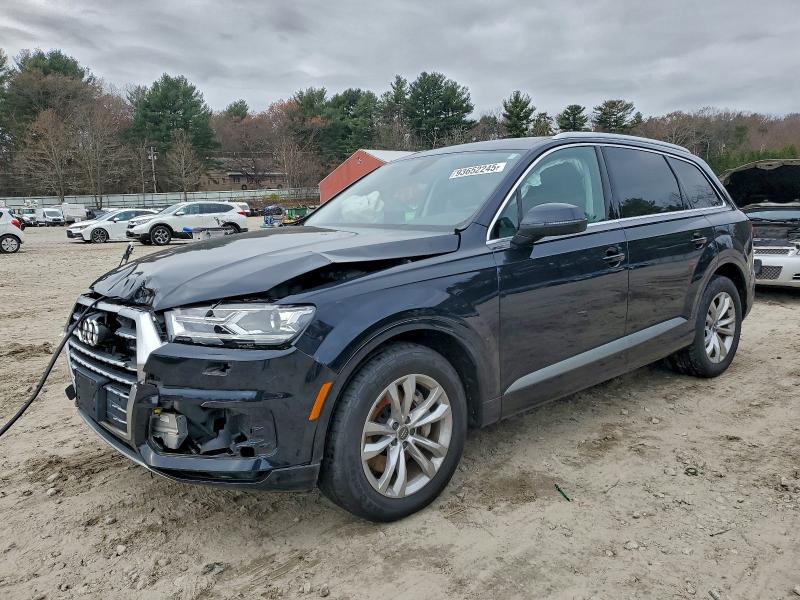 Фото 1 - AUDI Q7