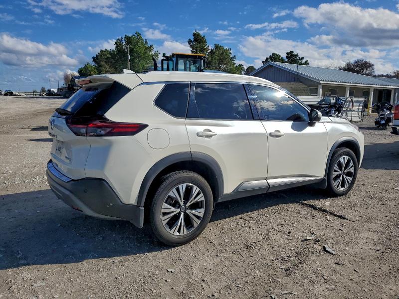 Фото 3 - NISSAN ROGUE