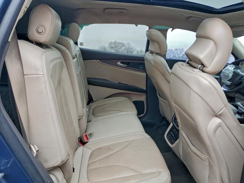 Фото 11 - LINCOLN NAUTILUS