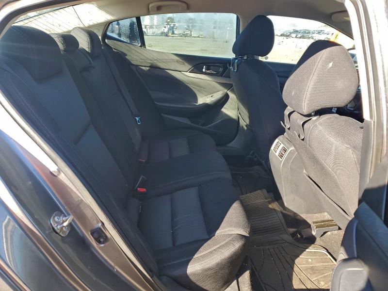 Фото 10 - NISSAN MAXIMA