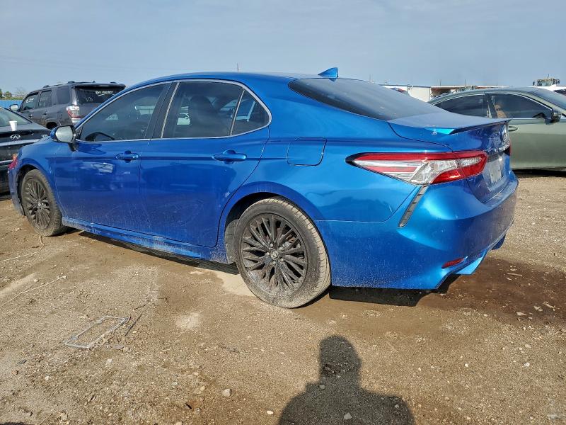 Фото 2 - TOYOTA CAMRY