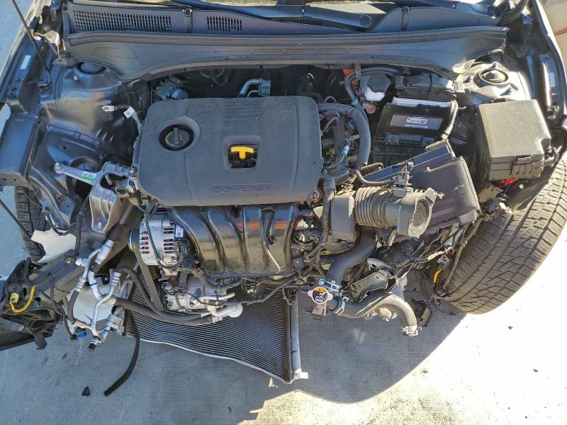 Фото 11 - KIA FORTE