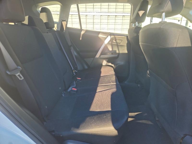 Фото 11 - TOYOTA RAV4