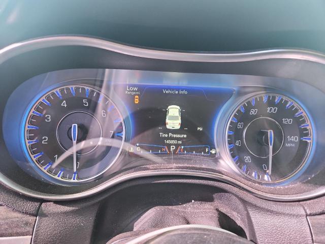 Фото 9 - CHRYSLER 300