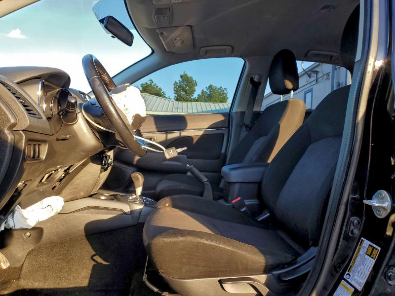 Фото 7 - MITSUBISHI OUTLANDER