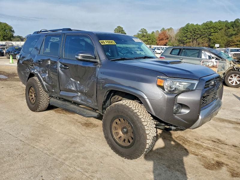 Фото 4 - TOYOTA 4RUNNER