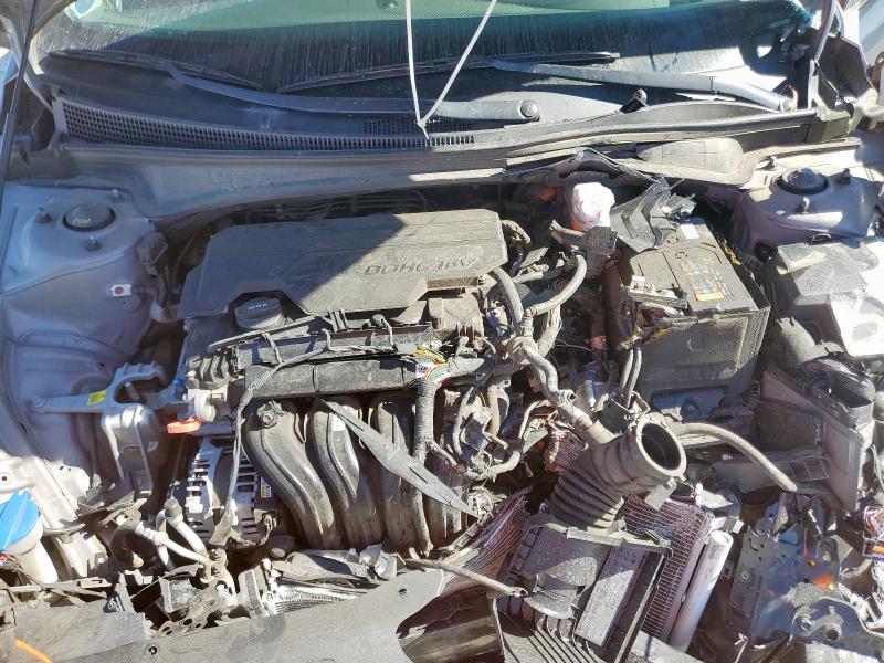 Фото 11 - HYUNDAI ELANTRA