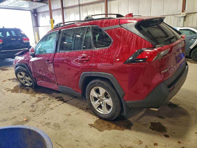 Фото 2 - TOYOTA RAV4