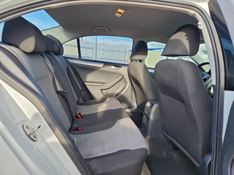 Фото 10 - VOLKSWAGEN JETTA