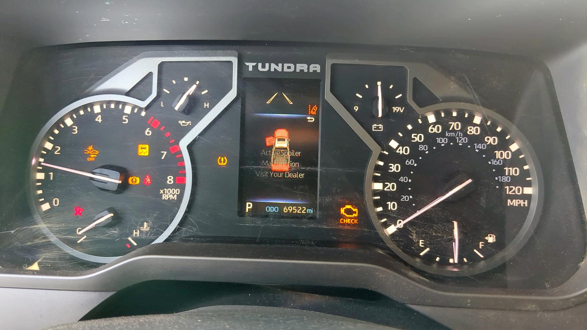 Фото 9 - TOYOTA TUNDRA