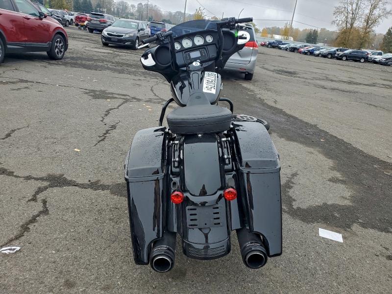 2017 HARLEY-DAVIDSON FL