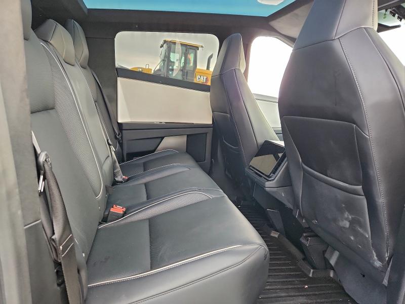 TESLA CYBERTRUCK 2024 VIN 7G2CEHEE2RA038355