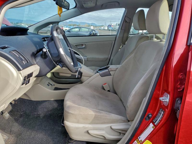 Фото 7 - TOYOTA PRIUS