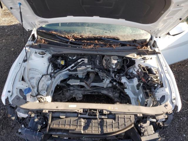 Фото 11 - HYUNDAI ELANTRA