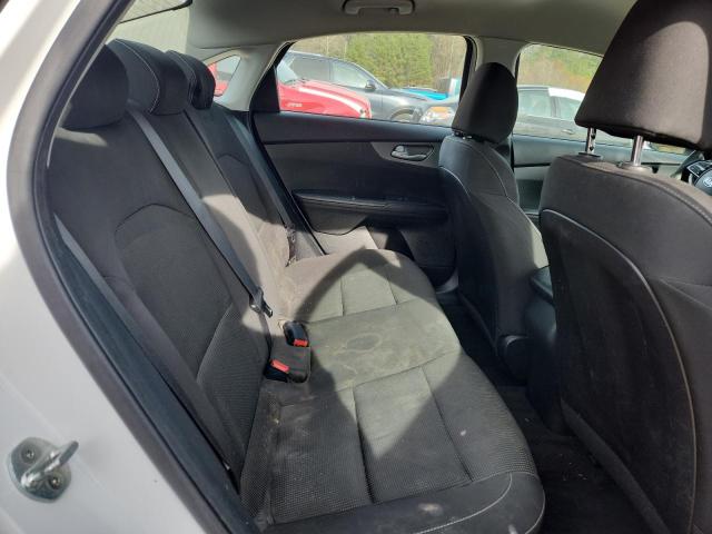 Фото 10 - KIA FORTE