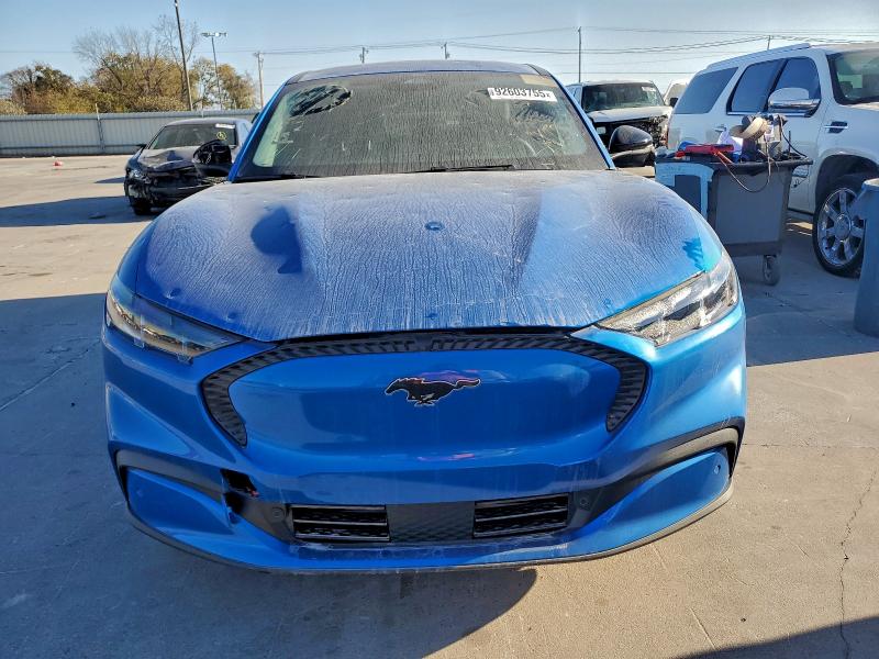 Фото 5 - FORD MUSTANG