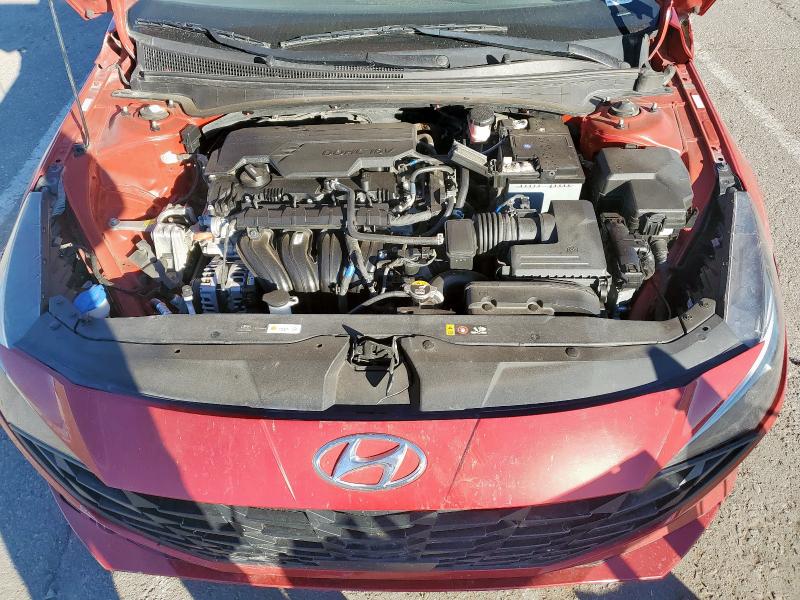 Фото 11 - HYUNDAI ELANTRA