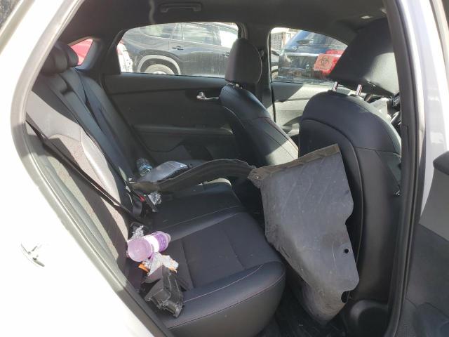 Фото 10 - KIA FORTE