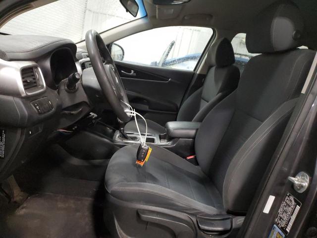 Фото 7 - KIA SORENTO