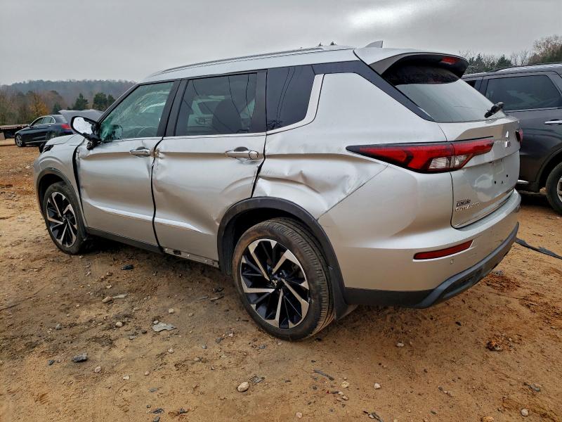 Фото 2 - MITSUBISHI OUTLANDER